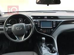 تۆیۆتا کامری